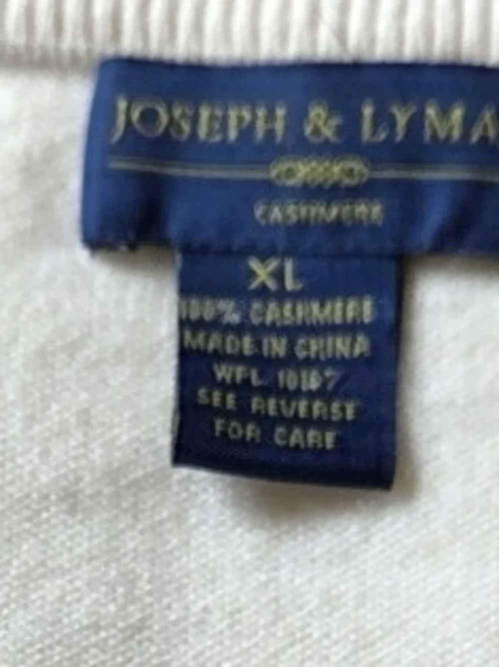 Men’s Cream V-Neck Cashmere Sweater